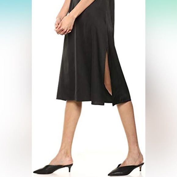 Slip dress 🖤​ - Picture 3 of 6